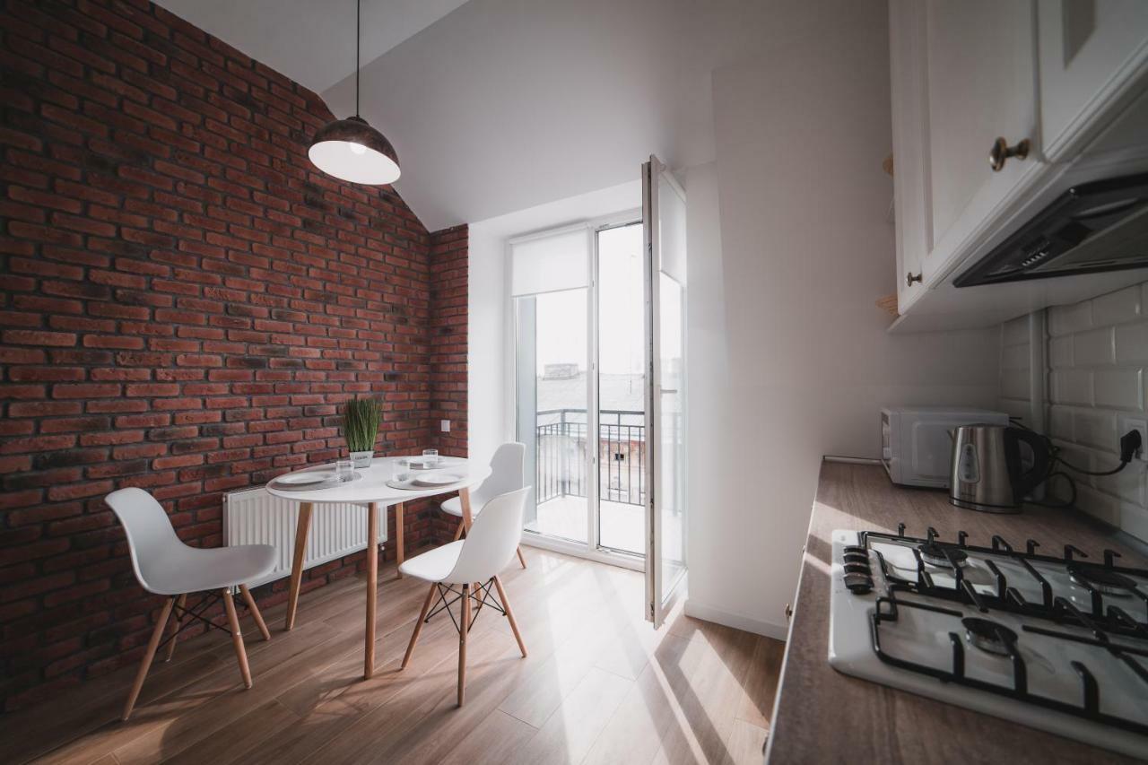 Kostjukowski Apartments Lychakivska 70A Lviv Eksteriør billede
